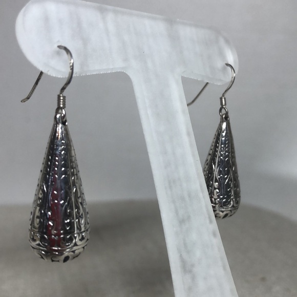 925 Sterling Silver earrings - Picture 2 of 7